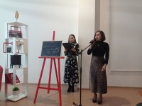 Всех приветствует директор библиотеки Галина Николаевна