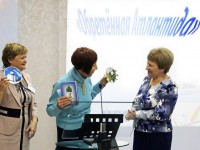 Татьяна Кондрашина с презентами и Лазаревой, и Елистратовой