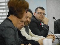 Участники дискусии за круглым столом