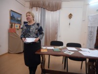 Л.Елистратова читает стихи геолога Олега Тарутина