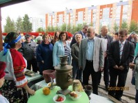 Есть о чём поговорить